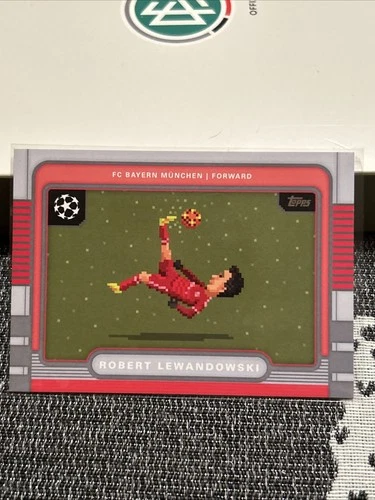 Robert Lewandowski 2025 Topps UCC Flagship