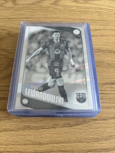 Robert Lewandowski 2025 Topps UCC Flagship Silver Refractor /75