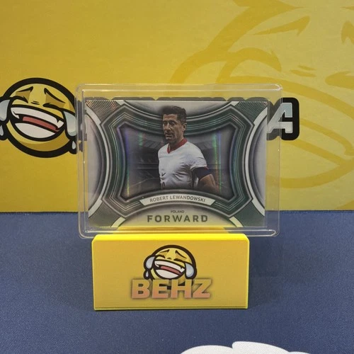 Robert Lewandowski 2025 Futera Unique World Football /25