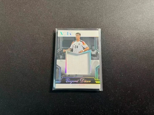 Robin Koch 2024 Panini Noir 23/80