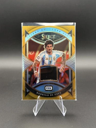 Rodrigo De Paul 2024 Panini Select Gold Prizm /10