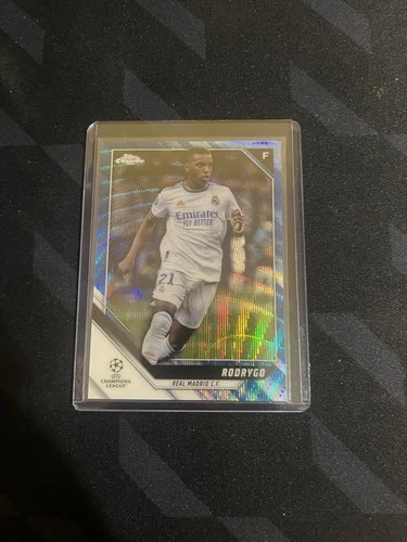 Rodrygo 2021 Topps Chrome Blue Wave /75