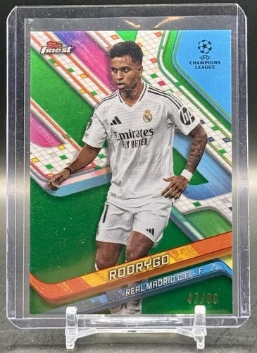 Rodrygo 2025 Topps Finest Green /99