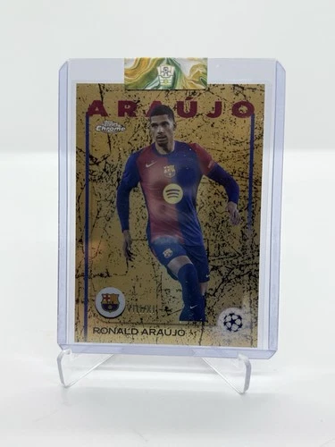 Ronald Araujo 2024 Topps Chrome UEFA /11