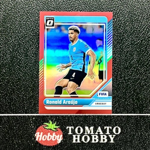 Ronald Araujo 2024 Panini Donruss FIFA 2024-25 Optic Prizm Red Refractor /299