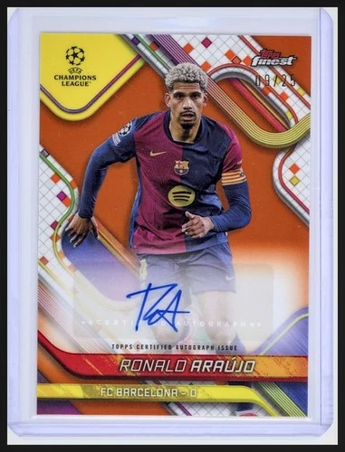 Ronald Araujo 2024 Panini Mejor UEFA UCC Naranja /25