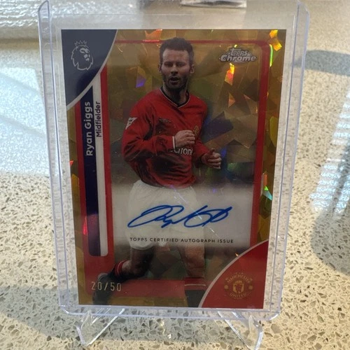 Ryan Giggs 2025 Topps Chrome Sapphire /50