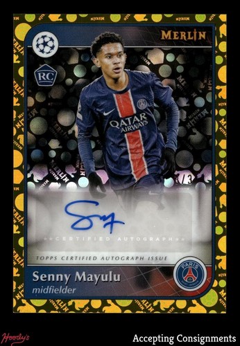 Senny Mayulu 2024 Panini Merlin UEFA Club Oro Rifrattori /3