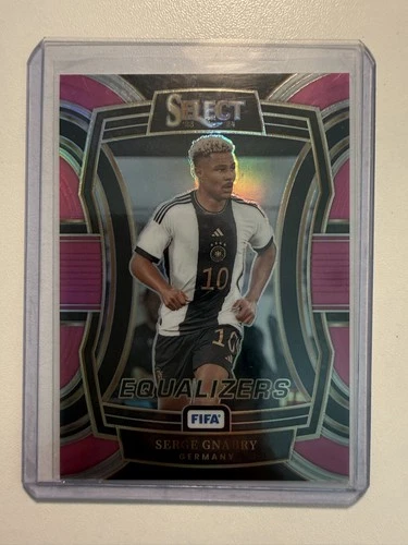 Serge Gnabry 2024 Panini Select Pink Prizm /25