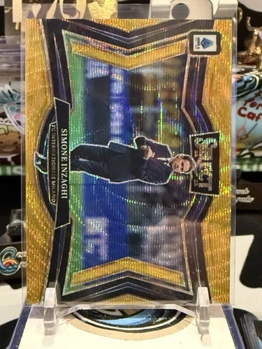 Simone Inzaghi 2024 Panini Select Gold Wave /10