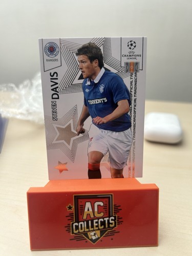 Steven Davis 2010 Panini Premium UEFA Champions League