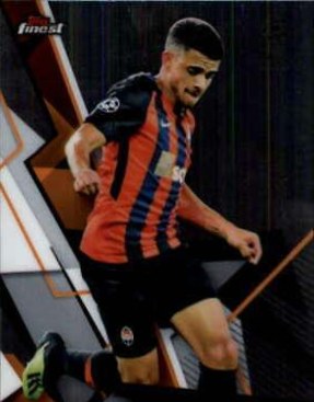 Taison 2018 Topps Finest UEFA 81