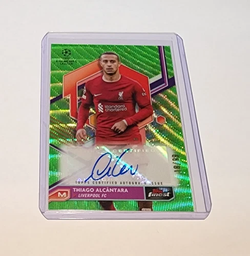 Thiago Alcantara 2022 Topps Finest Neon Green Wave Refractor /99