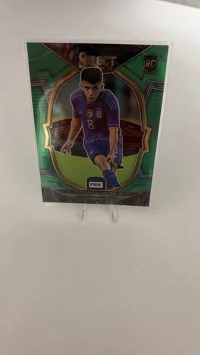 Thiago Almada 2023 Panini Select FIFA Green Prizm /5