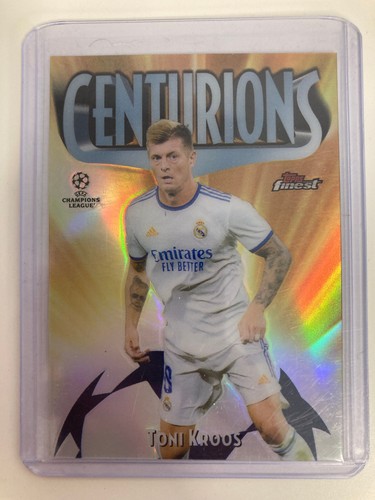 Toni Kroos 2022 Topps Finest Gold Refractor