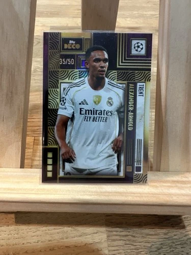 Trent Alexander-Arnold 2025 Topps Deco Purple /50