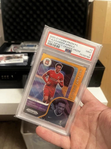 Trent Alexander-Arnold 2020 Panini Prizm /25