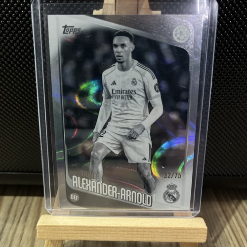 Trent Alexander-Arnold 2025 Topps UCC Flagship Silver Raindrop /75