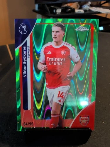 Viktor Gyokeres 2025 Topps Chrome Green Raywave Refractor /99