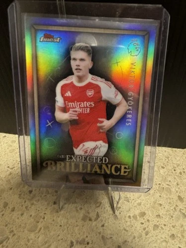 Viktor Gyokeres 2025 Topps Finest XB-4