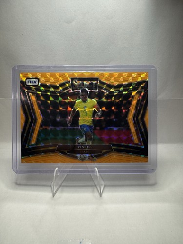 Vinicius Junior 2024 Panini Seleziona Fifa Arancione Fluorescente /125