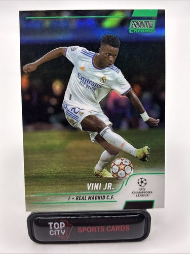 Vinicius Junior 2021 Panini Stadium Club Green Refractor /150