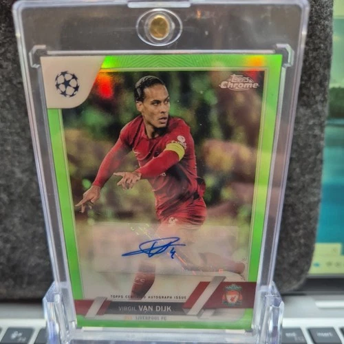 Virgil van Dijk 2022 Topps Chrome Green /99