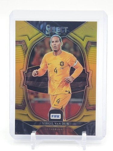 Virgil van Dijk 2022 Panini Select Gold Prizm /10