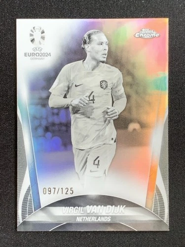 Virgil van Dijk 2024 Topps Cromo UEFA Euro Negro Blanco Refractor /125