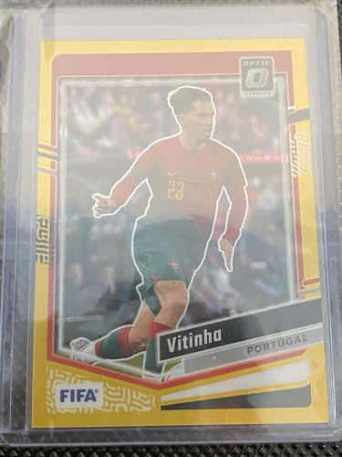 Vitinha 2023 Panini Donruss FIFA Optic Gold Prizm /10