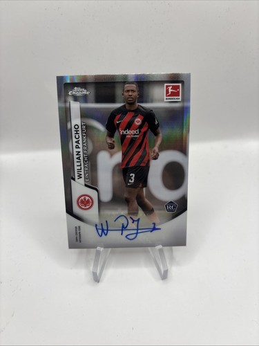 Willian Pacho 2024 Topps Bundesliga Chrome