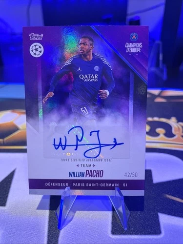 Willian Pacho 2025 Topps Champions D'Europe /50