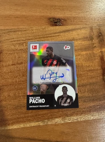 Willian Pacho 2023 Topps Chrome Refractor /100