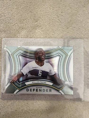 Willian Pacho 2025 Panini Futera Platinum /25
