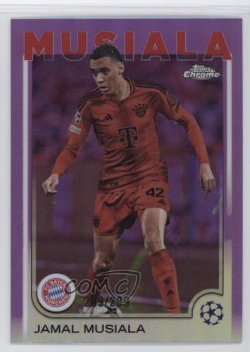 Jamal Musiala Cromo UEFA Clubes Competiciones Violeta Refractor