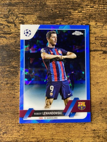 Robert Lewandowski 2022 Topps Chrome UEFA Champions League Sapphire #9
