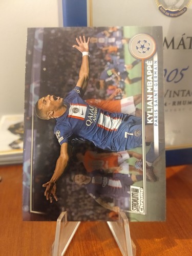 Kylian Mbappé Chrome Stadium Club 