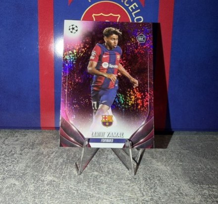 Lamine Yamal 2023 Topps Chrome Pink Sparkle Foil