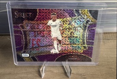Vinicius Junior 2023 Panini Select Purple Mojo Prizm