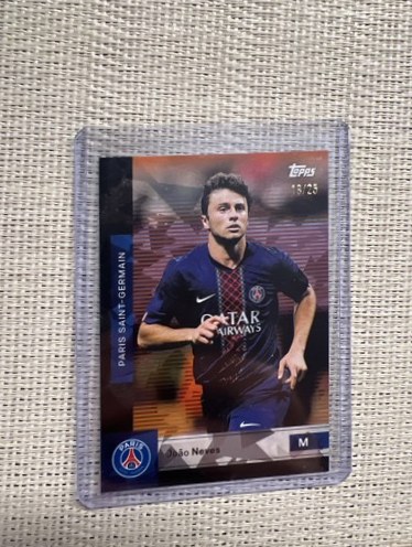 Joao Neves 2025 Topps PSG Team Set /25