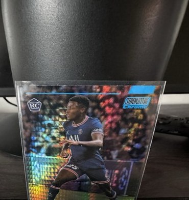 Nuno Mendes 2022 Topps UEFA Champions League Stadium Club Chrome Blue Prism